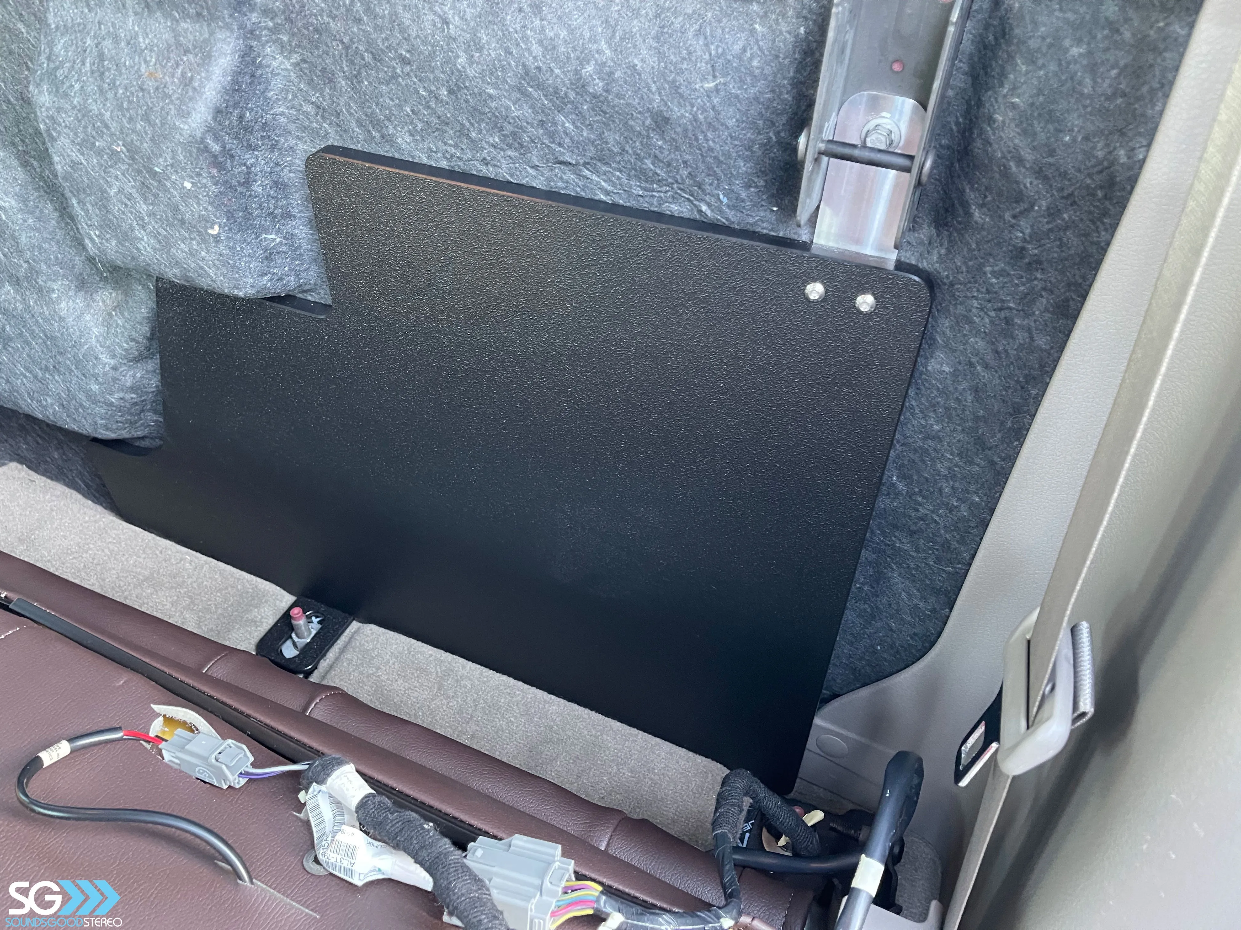 2009–2014 Ford F-Series Truck Custom Made Amplifier Rack/Plate/Board