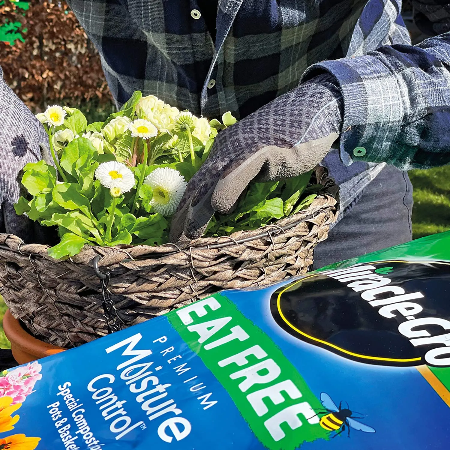 Miracle-Gro 40L Peat Free Premium Moisture Control Compost